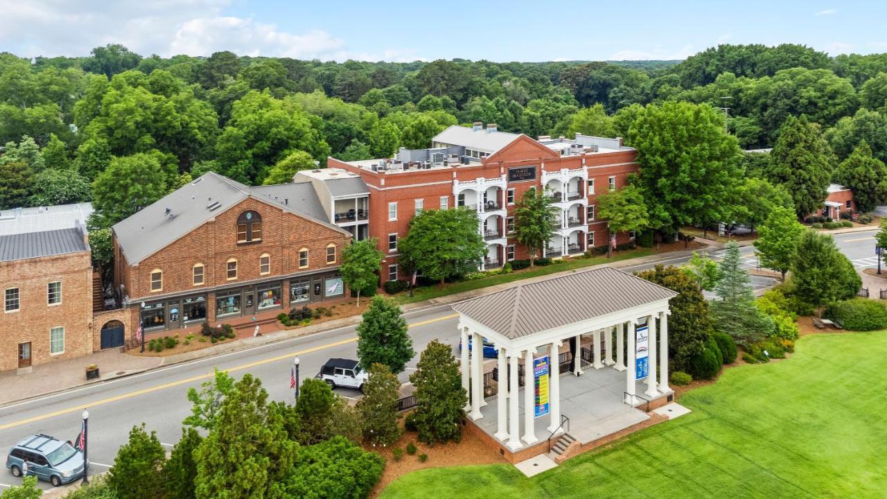 The James Madison Inn Luaran gambar