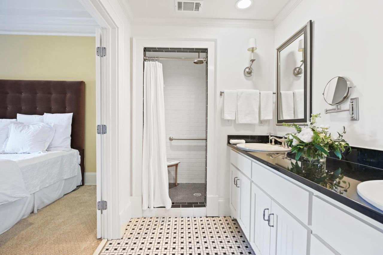 The James Madison Inn Luaran gambar