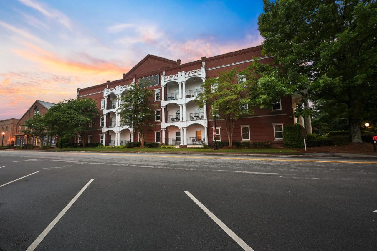 The James Madison Inn Luaran gambar
